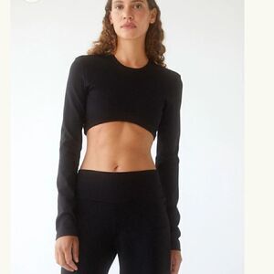 Paris Georgia 04 Elemental Darla Long Sleeve Crop top